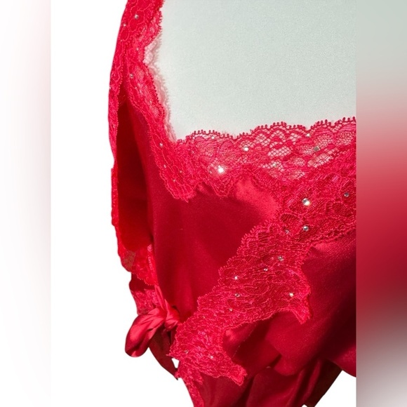 Victoria’s Secret Red Satin Rhinestoned Lace Chemise with Matching Robe M Medium - Picture 5 of 16